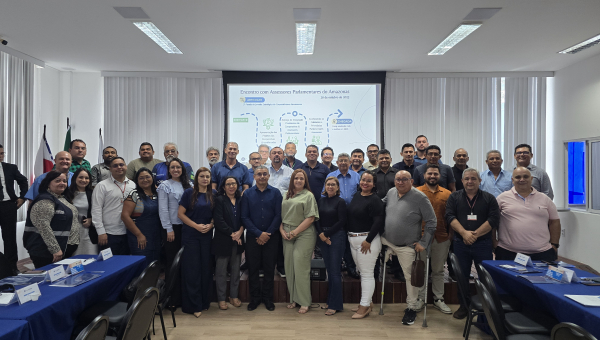 Assessores parlamentares conhecem de perto o potencial e as demandas das cooperativas do Amazonas