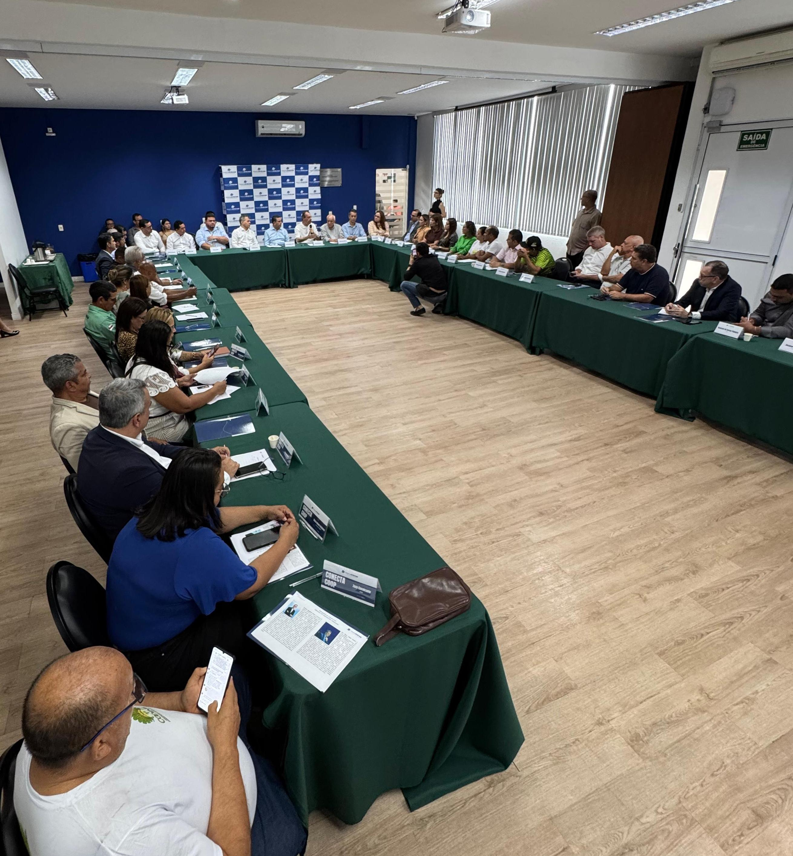 Sistema OCB/AM recebe Superintendente da SUFRAMA para destravar pautas estratégicas do cooperativismo