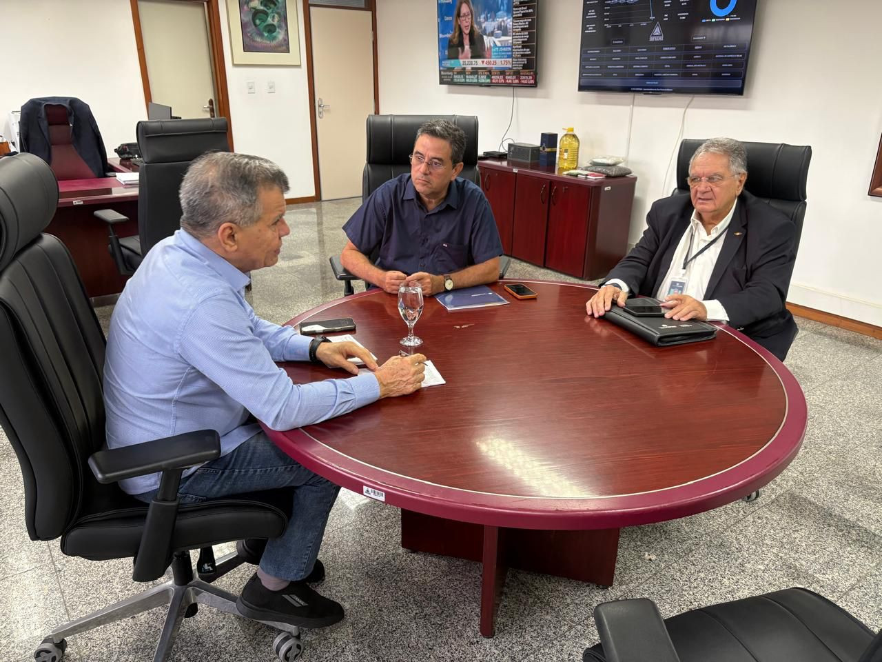 OCB/AM leva pautas estratégicas do cooperativismo à SUFRAMA